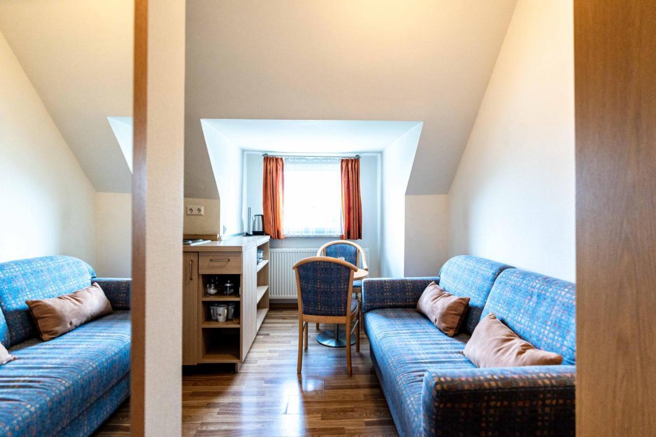 Hotel Am Roemerplatz Ulm Exterior photo