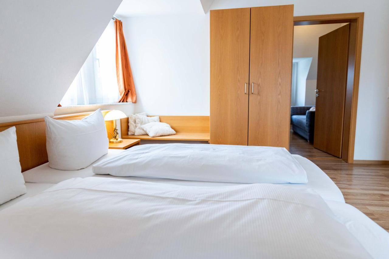 Hotel Am Roemerplatz Ulm Exterior photo