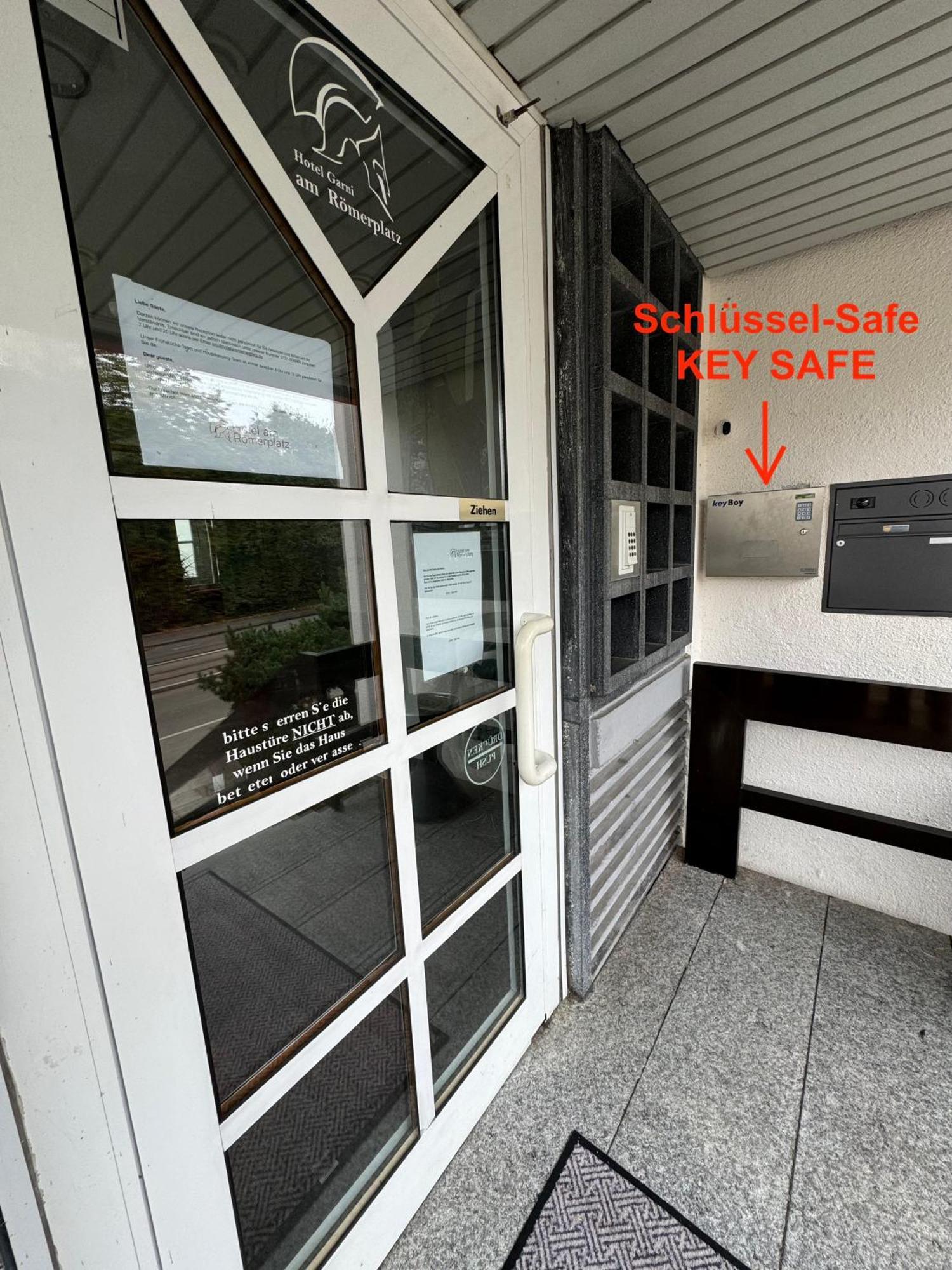 Hotel Am Roemerplatz Ulm Exterior photo